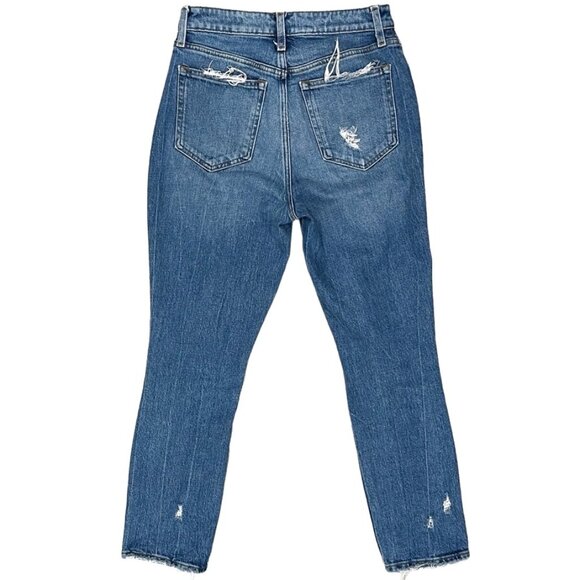 Abercrombie & Fitch High Rise Mom Jean Curve Love in Medium Wash Distressed - Picture 3 of 15